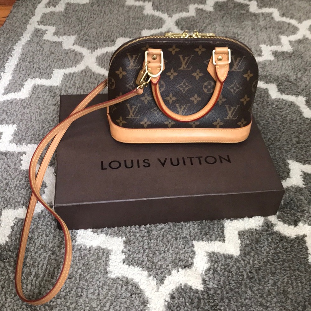 Louis Vuitton Monogram Alma BB Bag
